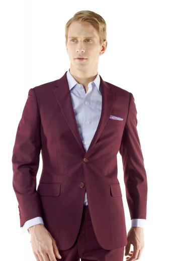 This custom made men's suit jacket is made to measure by our expert tailors in a deep burgundy wool. This bespoke suit jacket comes with handmade upper welt pocket and made to order standard armholes. Great to pair with almost any color of pants!