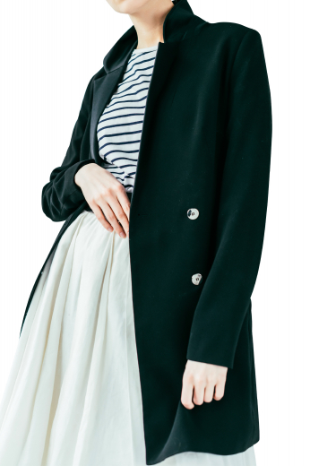 16996_Overcoats/OuterwearCut : ComfortableLength : Above knee Length (1/2 Length)Style : Double breastedFront Style : Four buttons 2 to close