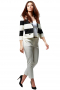 This women's sophisticated pair of white tailored pants are made to measure for a perfect fit in a fine wool blend. It is perfect as a base for your everyday work outfit!