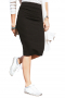 This casual pencil skirt is great for a day looks with a plain white shirt or office looks with an elegant blouse. It is tailor made in a beautiful wool blend.