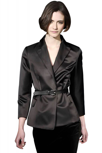 These bewitching formal black jackets blaze cute lower pockets with flaps on them. Exquisite made-to-measure work jackets with a square bottom and rolled notch lapels. Incorporating a tapered waist, they can enhance your formal appearance further with custom suit pants and formal skirts.