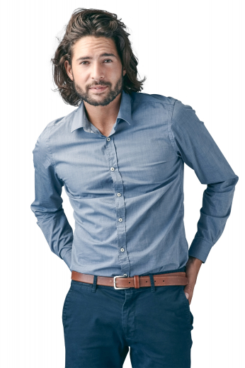 This men's slim cut blue shirt is made to measure in a fine linen blend and features an ainsley collar and rounded barrel cuffs. It is a sleek option for any formal or office occasion!