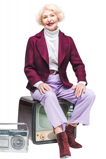 This slim cut blazer is tailor made in a wool blend with a single breasted button closure, notch lapels and pockets. It is in a beautiful bold colour, perfect for all occasions.