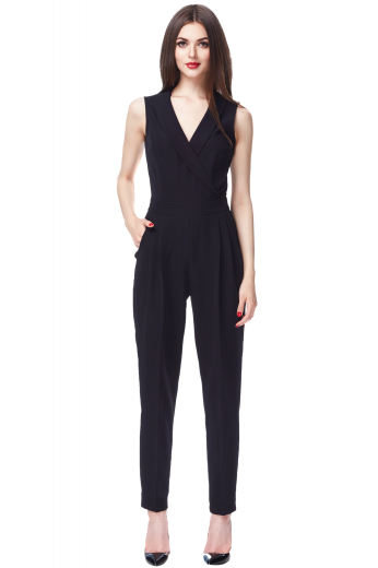 This women's jumpsuit is cut to a slim fit, tailor made in a fine wool blend and featuring a shawl collar and concealed zipper. 