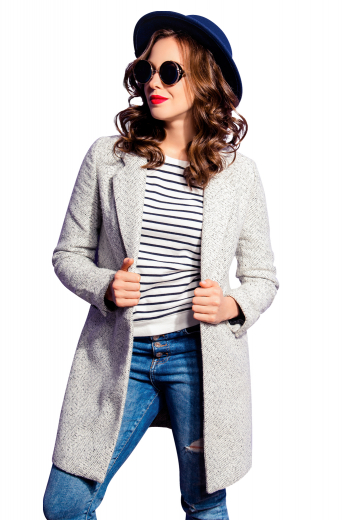 This outer coat is tailor made to a slim fit, featuring a single breasted button closure. It is perfect for everyday use, matching all of your outfits.