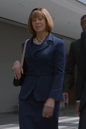 Navy blue custom women’s suit from the Marvel movie Captain America 2. Buy a Hollywood celebrity suit from the Captain America franchise in a striking blue.